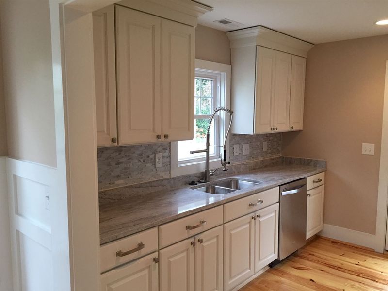 3132 Stanhope Ave, Raleigh, NC 27607