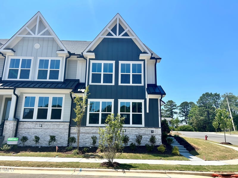 3135 White Rail Dr, Fuquay Varina, NC 27526