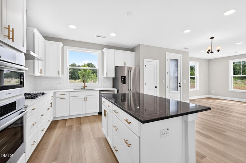 3135 White Rail Dr, Fuquay Varina, NC 27526