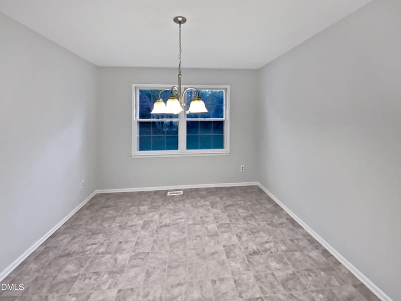 3136 Merrianne Dr, Raleigh, NC 27607