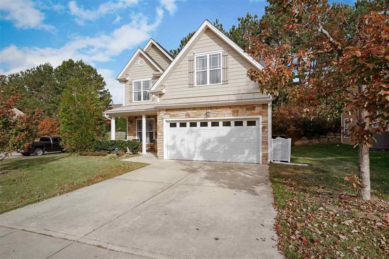 3137 Groveshire Dr, Raleigh, NC 27616