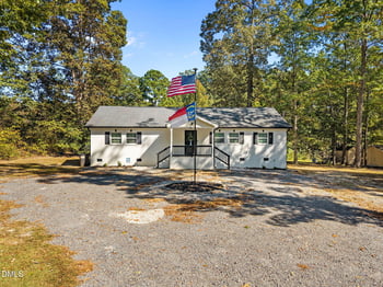 3137 Parkwood Dr, Sanford, NC 27332