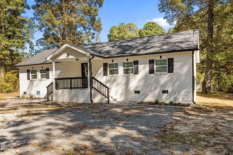 3137 Parkwood Dr, Sanford, NC 27332