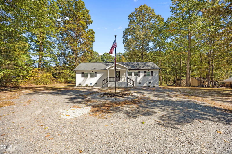 3137 Parkwood Dr, Sanford, NC 27332