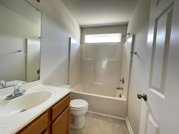 3137 Rendezvous Dr, Raleigh, NC 27610