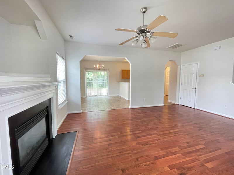3137 Rendezvous Dr, Raleigh, NC 27610