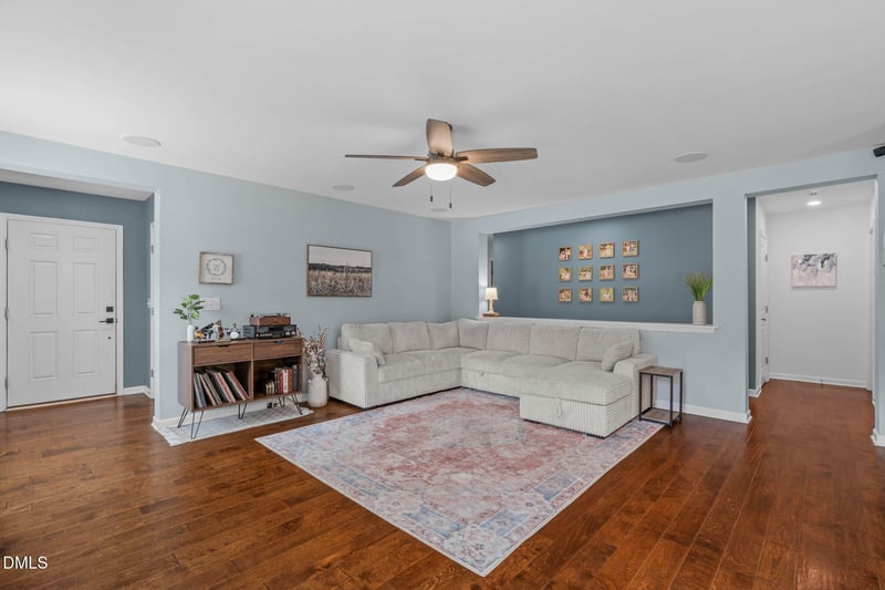 3137 Willow Ranch Dr, Fuquay Varina, NC 27526