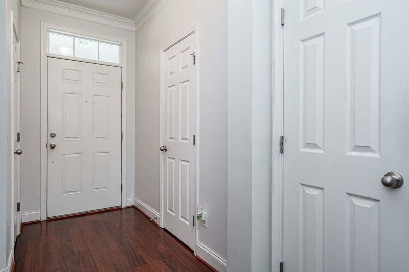314 Longchamp Ln, Cary, NC 27519
