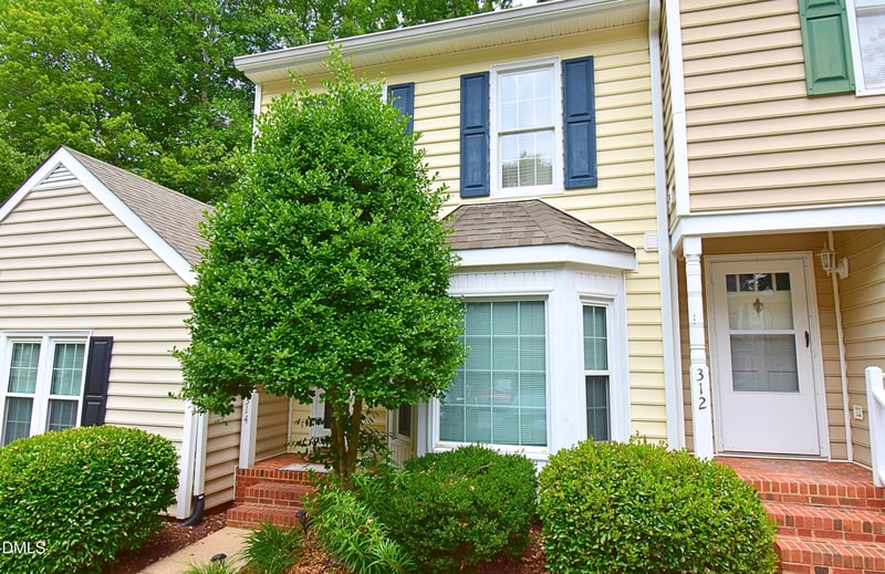 314 Riverwalk Cir, Cary, NC 27511