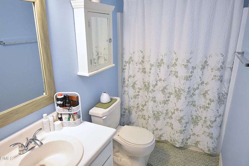 314 Riverwalk Cir, Cary, NC 27511