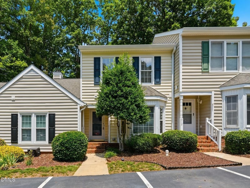 314 Riverwalk Cir, Cary, NC 27511