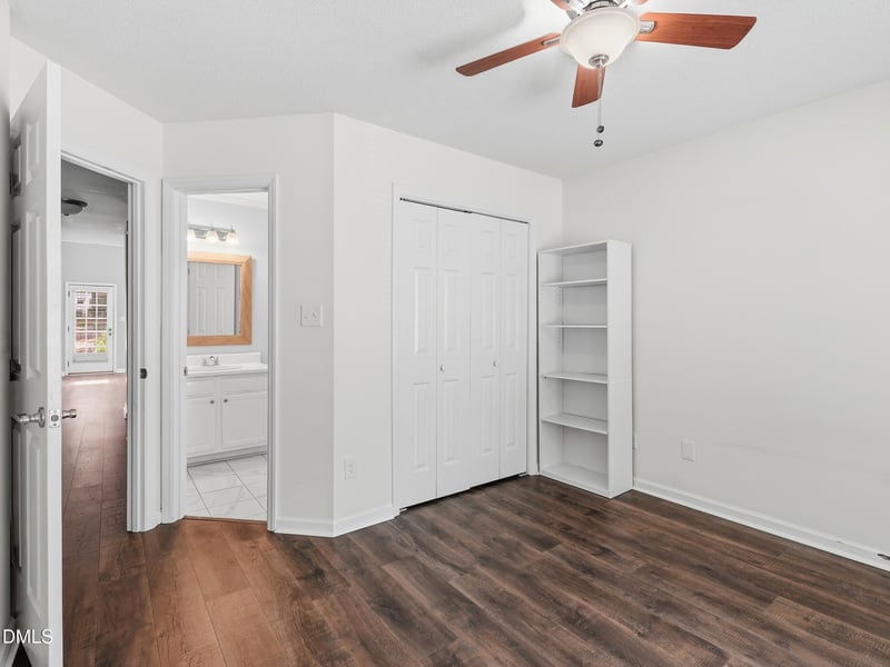314 Riverwalk Cir, Cary, NC 27511