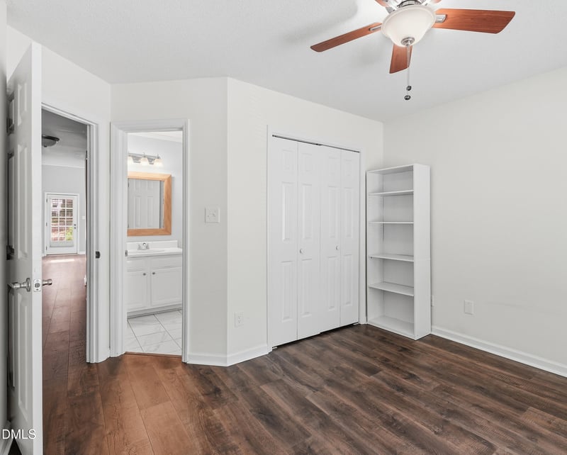 314 Riverwalk Cir, Cary, NC 27511