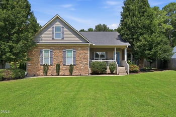 314 Scuppernong Ln, Lillington, NC 27546