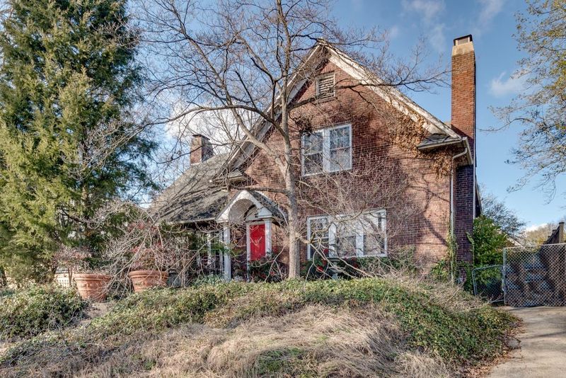 314 W Trinity Ave, Durham, NC 27701