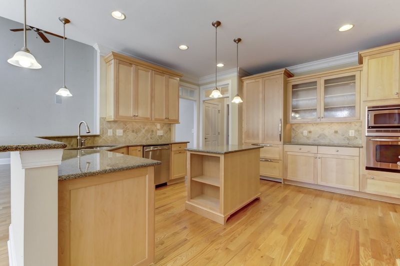 314 Village Orchard Rd, Cary, NC 27519