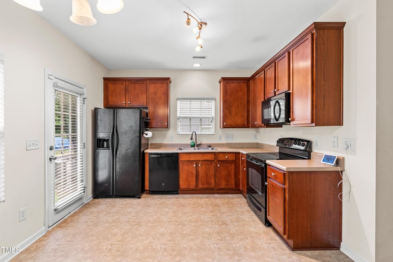 314 Weeping Willow Dr, Durham, NC 27704