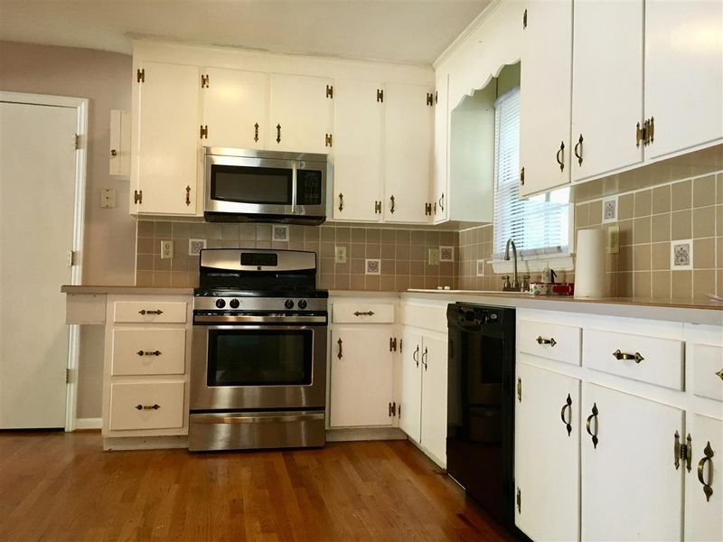 314 N West St, Cary, NC 27513