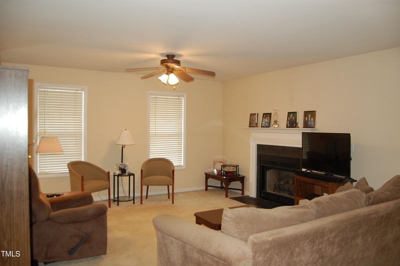 314 Williamsburg Dr, Creedmoor, NC 27522