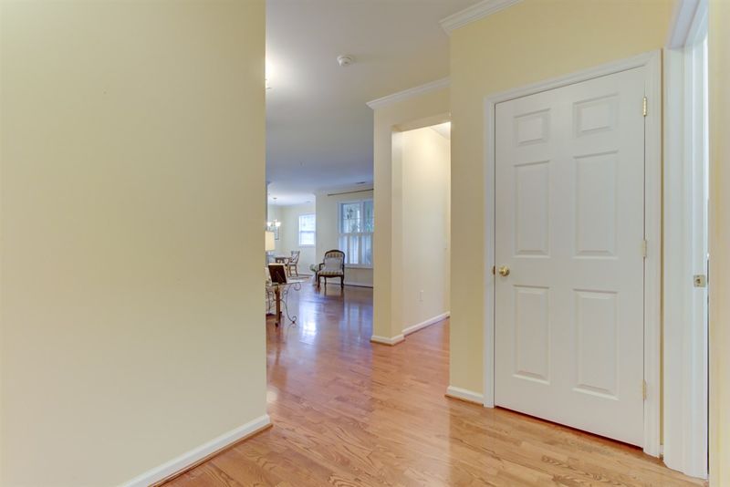 3141 Hemlock Forest Cir #203, Raleigh, NC 27612