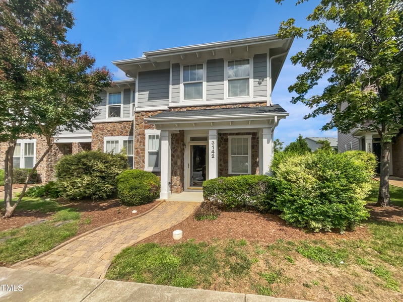3142 Rapid Falls Rd, Cary, NC 27519