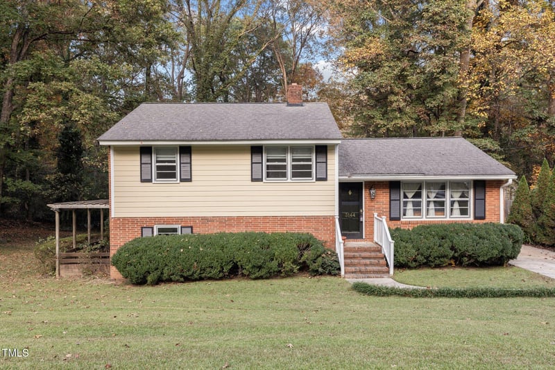 3144 Ward Rd, Raleigh, NC 27604