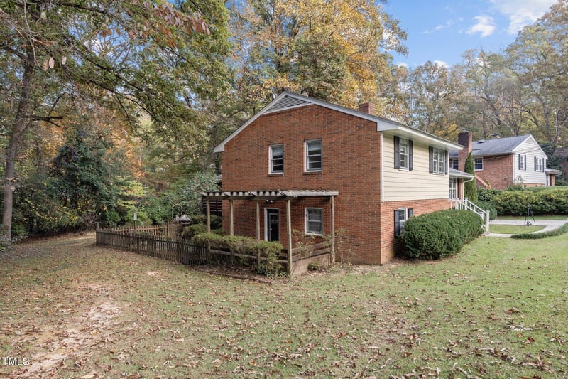 3144 Ward Rd, Raleigh, NC 27604