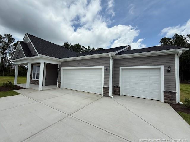 3147 Wolfpack Ln, Fayetteville, NC 28312