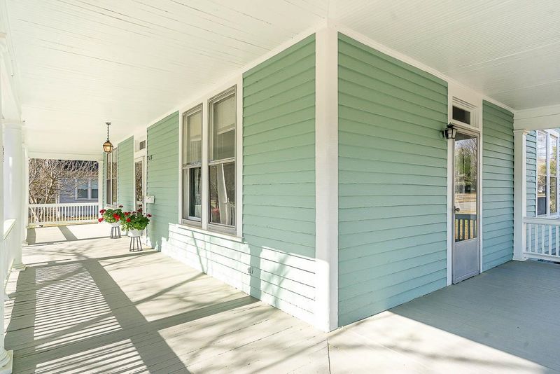 315 N 3rd St, Smithfield, NC 27577