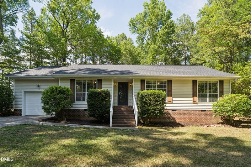 315 Acorn Dr, Sanford, NC 27330