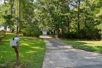 315 Acorn Dr, Sanford, NC 27330