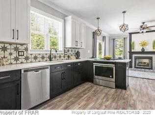 315 Apache Trl, Sanford, NC 27332