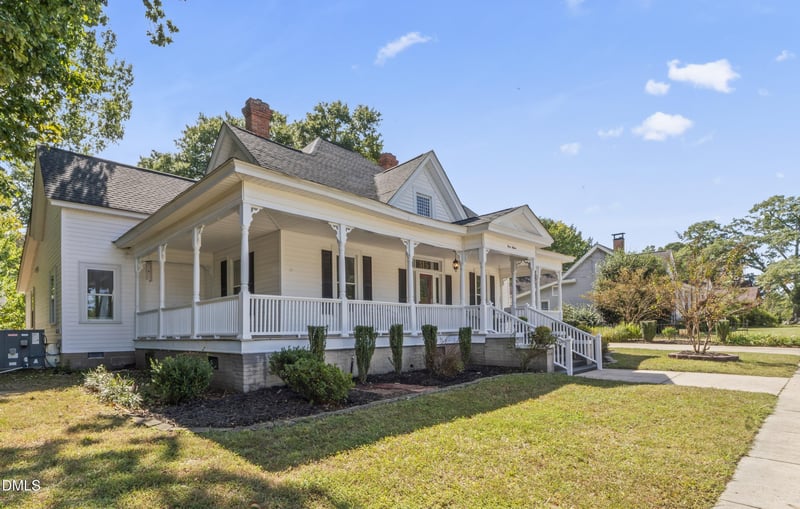 315 Barbour St, Clayton, NC 27520