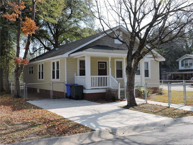 315 Bryan St, Fayetteville, NC 28305