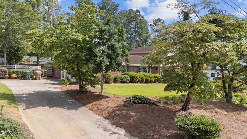 315 Crescent Dr, Clayton, NC 27520