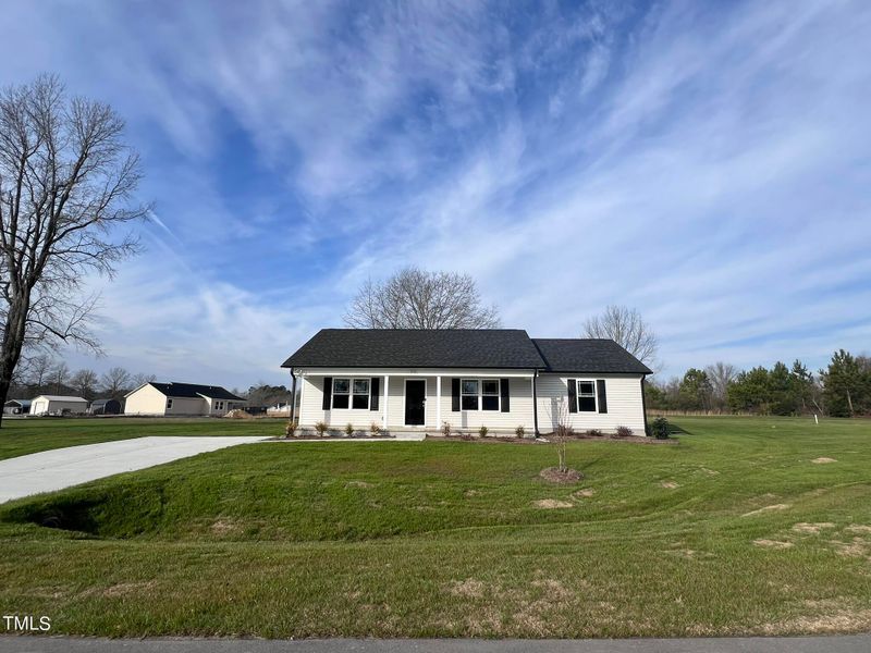315 Ewing Dr, Selma, NC 27576