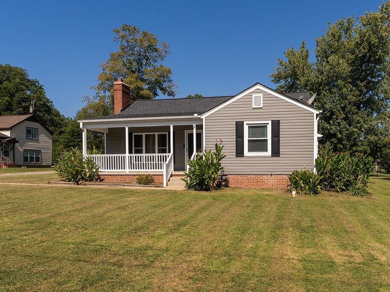 315 Graham Rd, Graham, NC 27253
