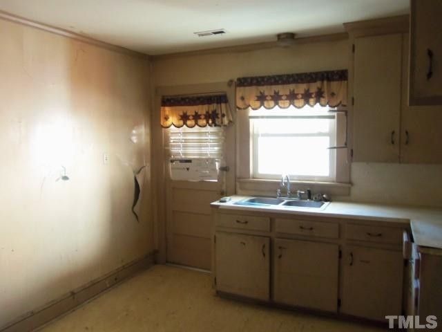 315 Hester St, Knightdale, NC 27545