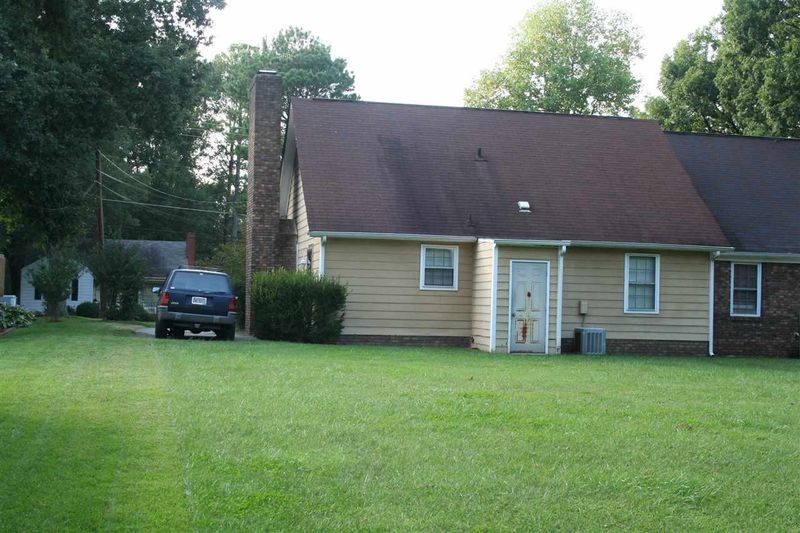 315 Jones Franklin Rd, Raleigh, NC 27606