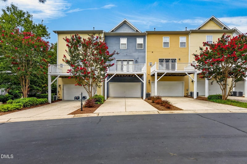 315 Kinellan Ln, Cary, NC 27519