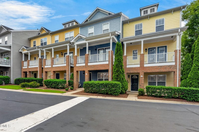 315 Kinellan Ln, Cary, NC 27519