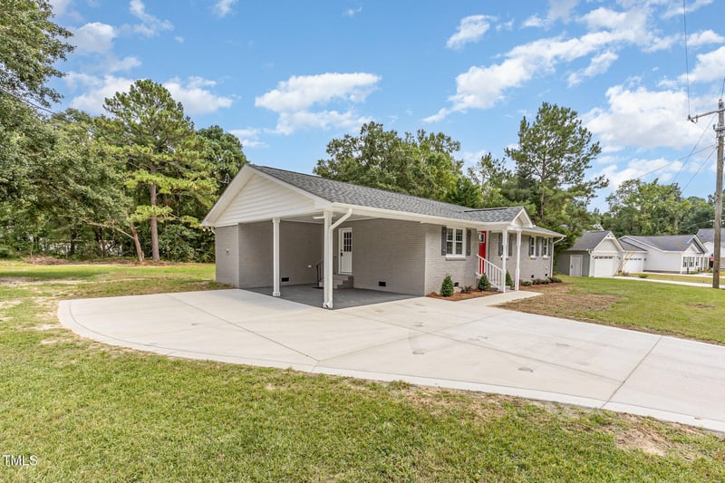 315 Main St, Four Oaks, NC 27524