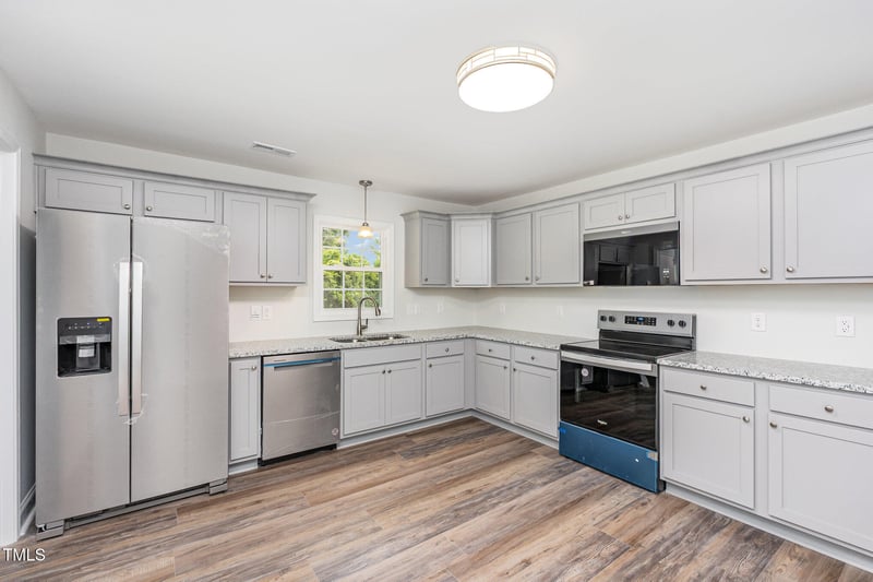315 Main St, Four Oaks, NC 27524