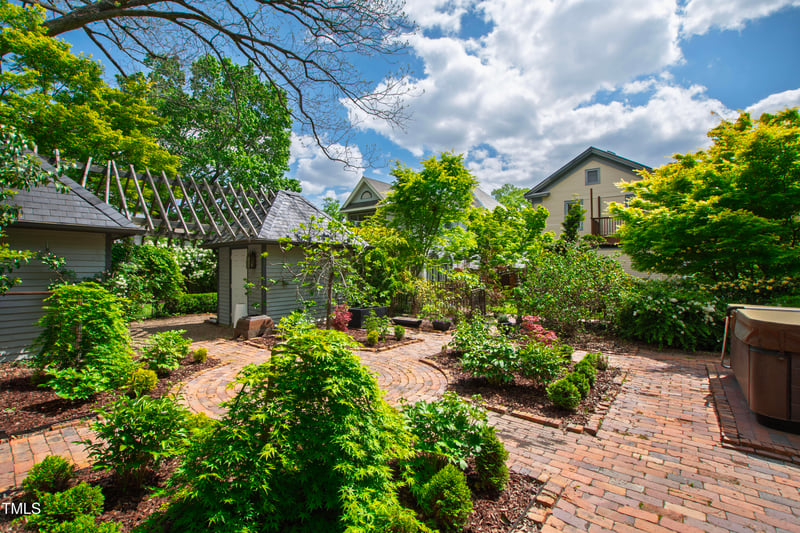 315 Oakwood Ave, Raleigh, NC 27601