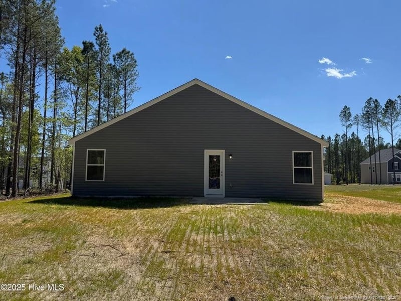 315 Rocking Horse Ln, Sanford, NC 27332