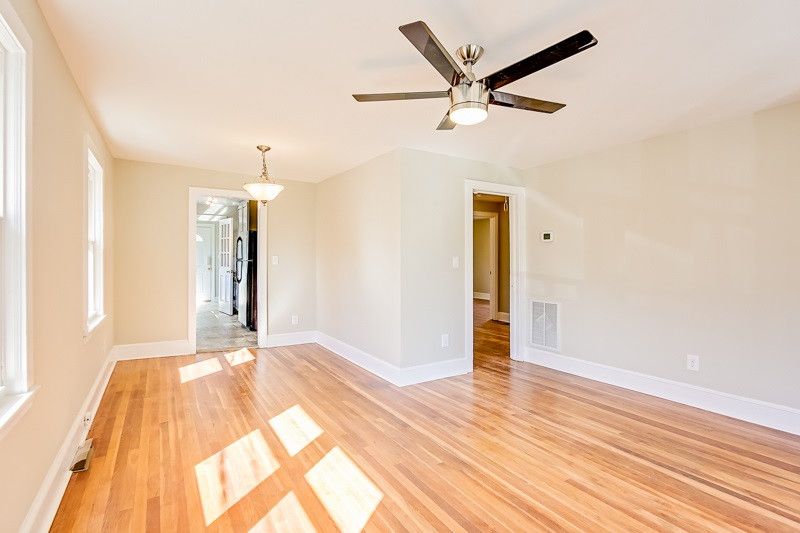 315 Sunset Dr, Chapel Hill, NC 27516