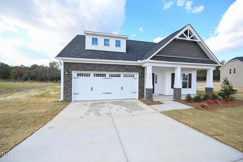315 Tobacco Barn Dr, Angier, NC 27501