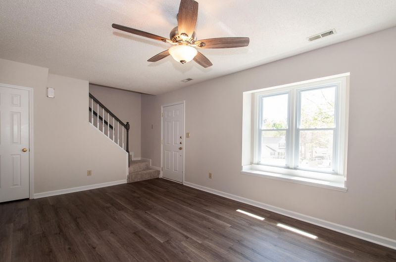 315 Wax Myrtle Ct, Cary, NC 27513
