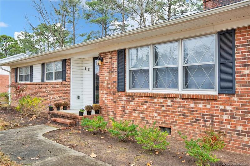 315 Whitney Dr, Fayetteville, NC 28314