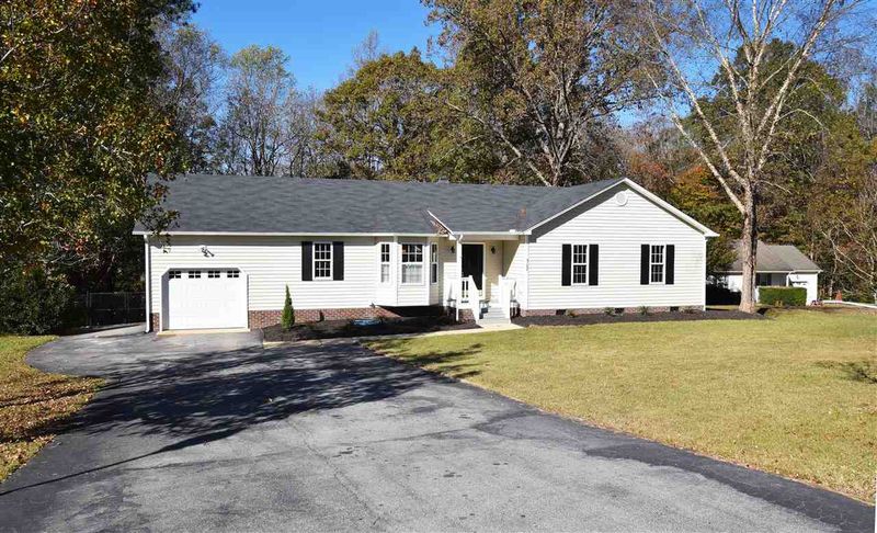3152 Eric St, Willow Springs, NC 27592